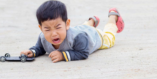 Managing Toddler Tantrums During the Holiday Season